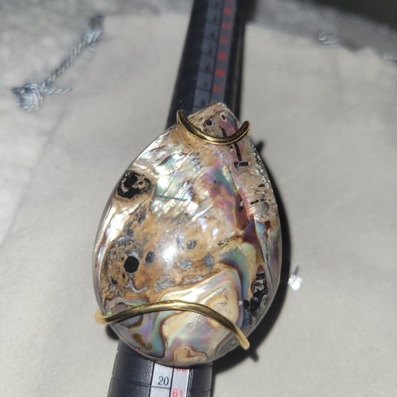 Neiman Marcus Devon Leigh Abalone Teardrop Ring 18k plated - Picture 3 of 8